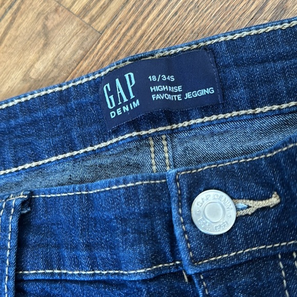 Gap High Rise Favorite Jegging - Picture 3 of 6